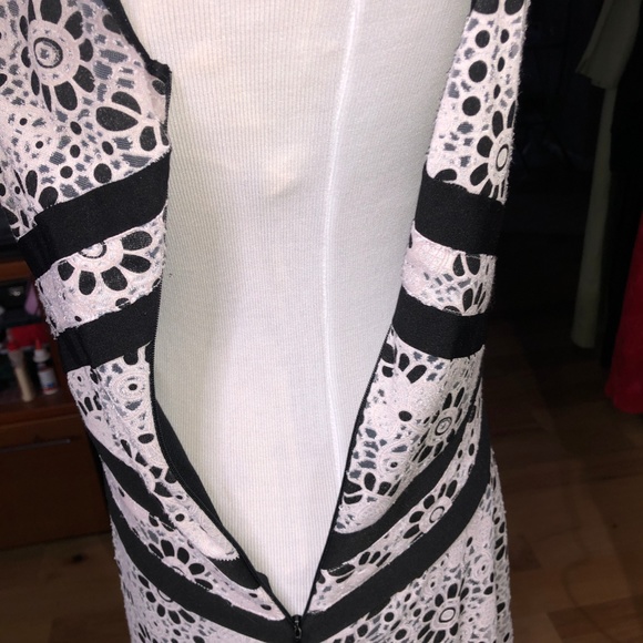 📌 Beige by eci Work to Weekend Ready Rayon Mix Lace Optic Sleeveless Dress - Picture 7 of 15